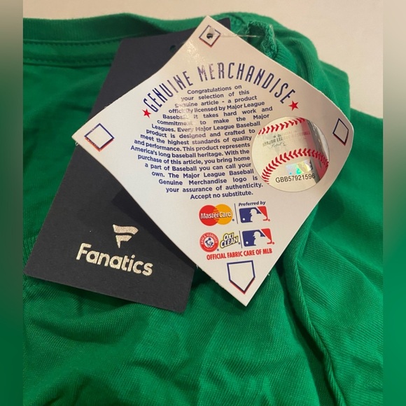 NWT Fanatics MLB Oakland Athletics Swinging A's Baseball TShirt Green Size Large - Picture 4 of 6